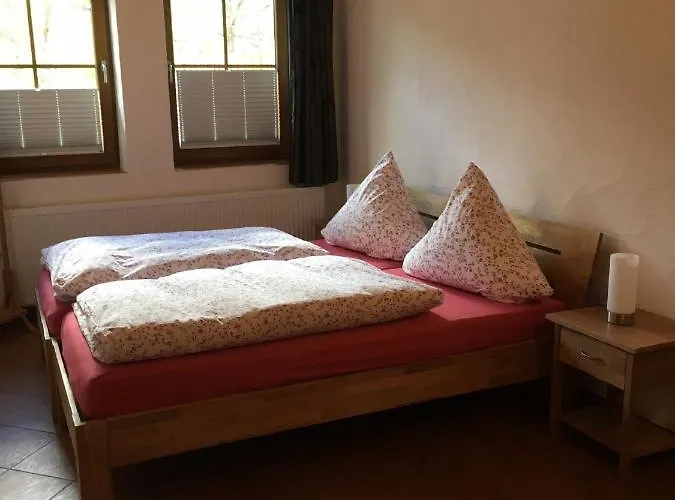 费瑞恩豪斯奥科克劳斯度假屋 *